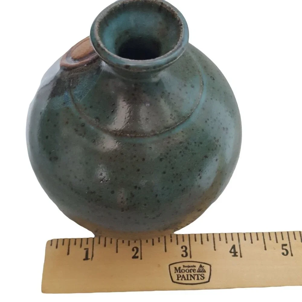 Signed Studio Pottery‎ Bud Vase Teal Green Speckled Glaze Artisan Stoneware